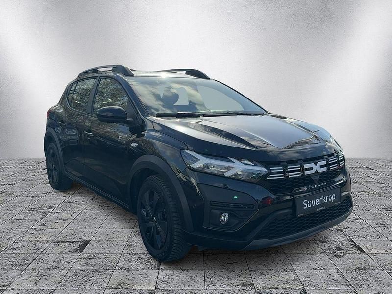 Gebraucht Dacia Sandero Expression 91 PS (66 kW) 2025 Schwarz Limousine