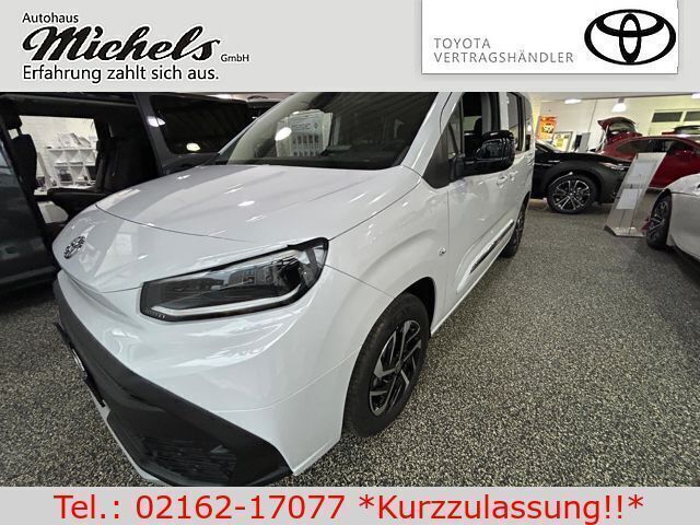 Weiß Gebraucht 2024 Toyota Proace Verso City Kombi | 36.990 € (Teuer) - Bild 1/4