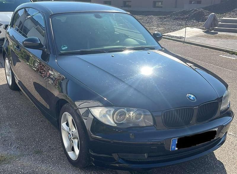 Schwarz Gebraucht 2008 BMW 118 Kleinwagen | 3.999 € (Fairer Preis) - Bild 1/4