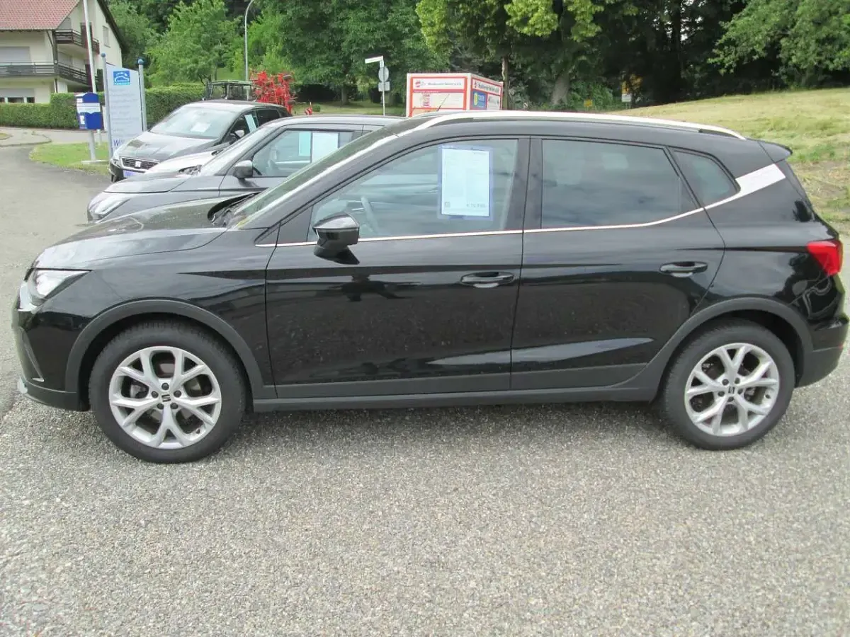 Gebraucht Seat Arona FR 116 PS (85 kW) 2024 Mitternachtsschwarz SUV