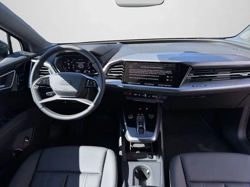 Second-hand Audi Q4 e-tron Ambiente 210 kW (286 CP) 2025 Negru SUV