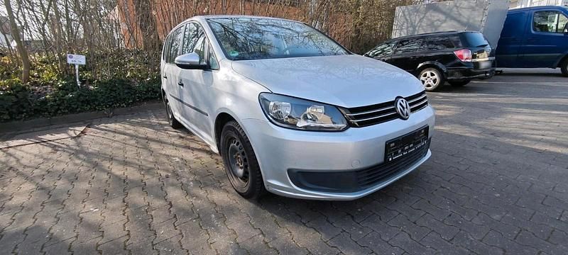 Gebraucht VW Touran 105 PS (77 kW) 2011 Silber Van / Kleinbus