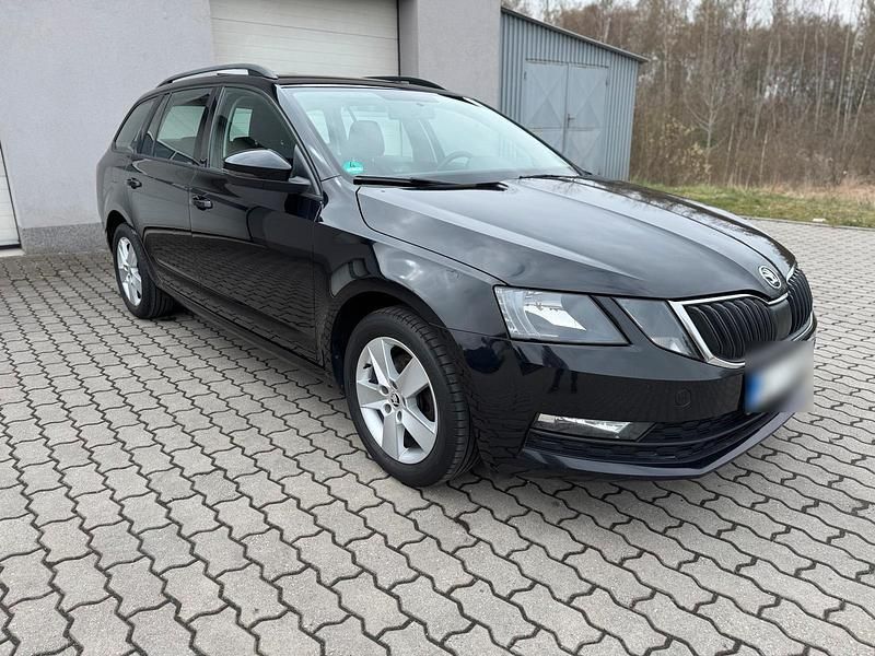 Gebraucht Skoda Octavia 150 PS (110 kW) 2018 Schwarz Kombi