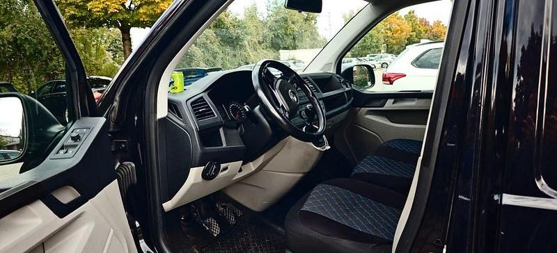 Używany VW Transporter 150 KM (110 kW) 2018 Czarny Van