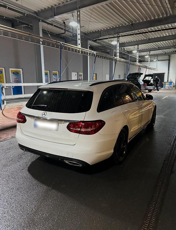 Second-hand Mercedes C180 156 CP (114 kW) 2016 Alb Break