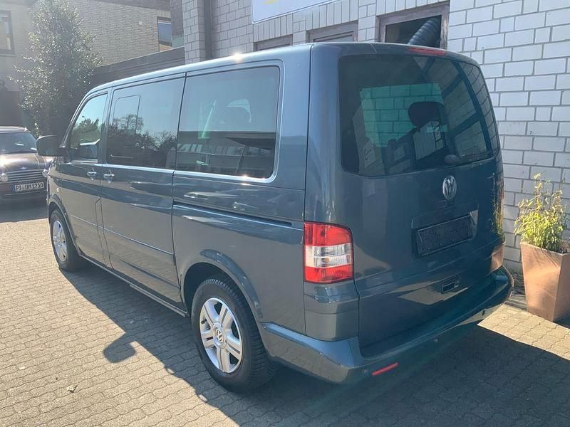 Gebraucht VW Multivan 174 PS (127 kW) 2006 Offroad grey metallic Van