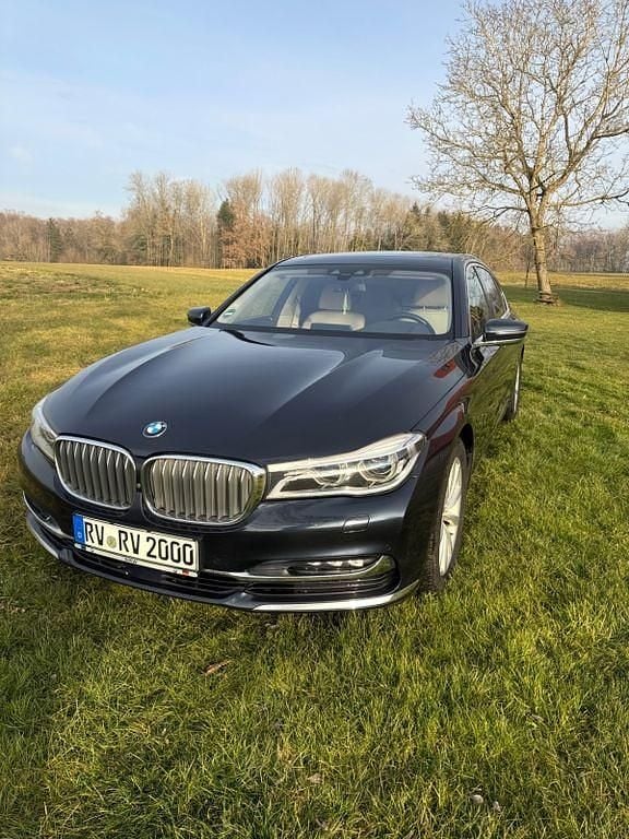 Schwarz Gebraucht 2016 BMW 730L Limousine | 22.800 € (Guter Preis) - Bild 1/4