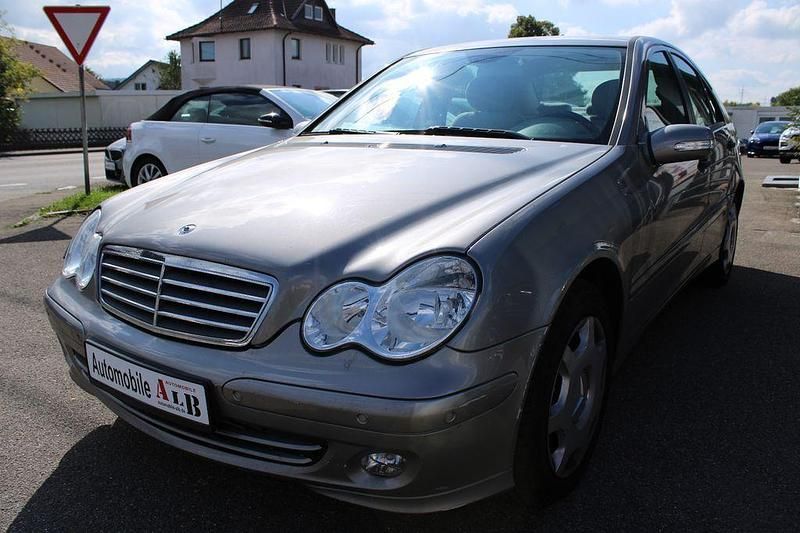 Silber Gebraucht 2006 Mercedes C180 Limousine | 2.990 € (Guter Preis) - Bild 1/4