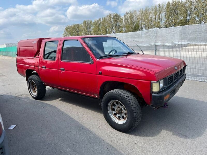 Rot Gebraucht 1996 Nissan PickUp Abholung | 2.800 € - Bild 1/4
