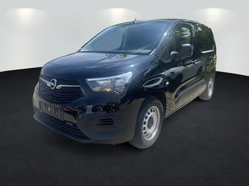 Gebraucht Opel Combo-e Life 100 kW (136 PS) 2022 Diamant schwarz/karbon schwarz (metallic) Van