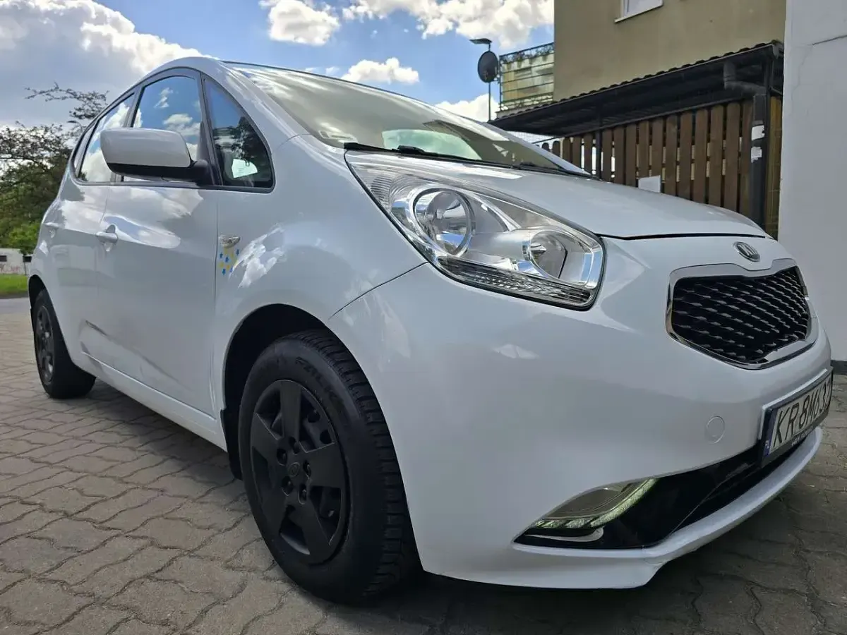Gebraucht Kia Venga 90 PS (66 kW) 2013 Kleinwagen