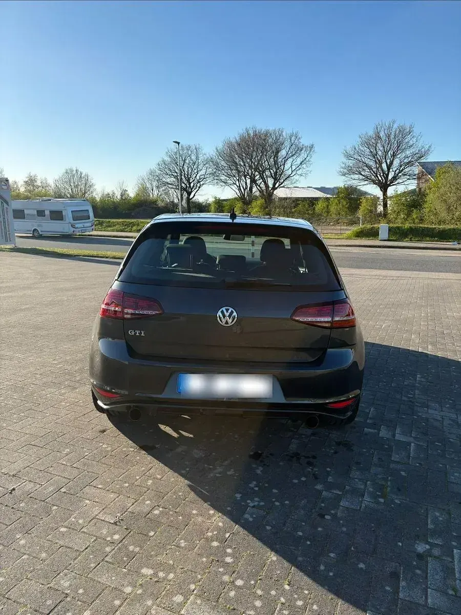 Gebraucht VW Golf VII GTI 220 PS (161 kW) 2016 Grau Limousine