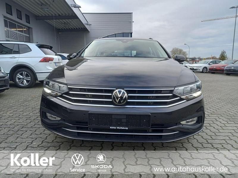 Gebraucht VW Passat Business 150 PS (110 kW) 2023 Grau Kombi