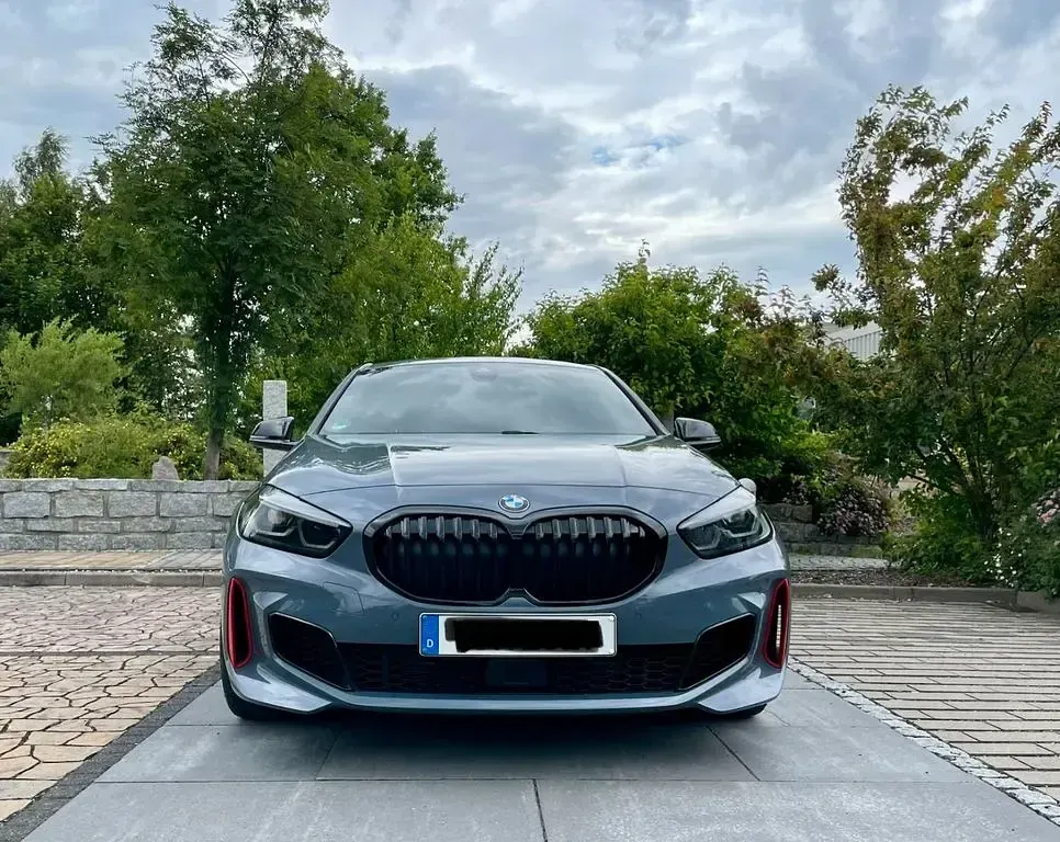 Gebraucht BMW 128 Performance 265 PS (194 kW) 2023 Grau Limousine