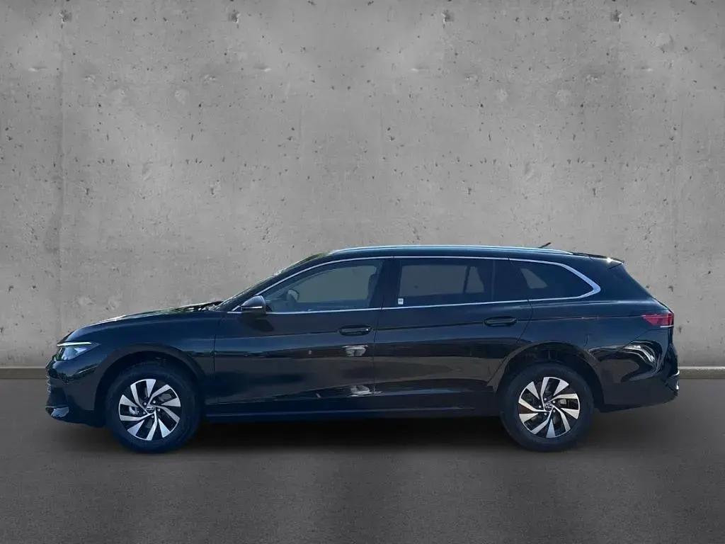 Gebraucht VW Passat Business 150 PS (110 kW) 2026 Grenadillschwarz metallic Kombi