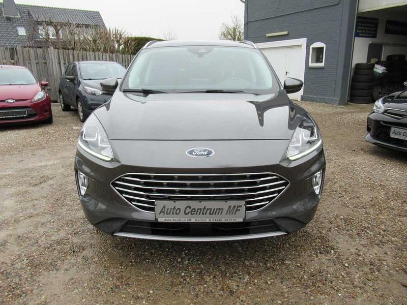 Gebraucht Ford Kuga Titanium 150 PS (110 kW) 2020 Grau SUV