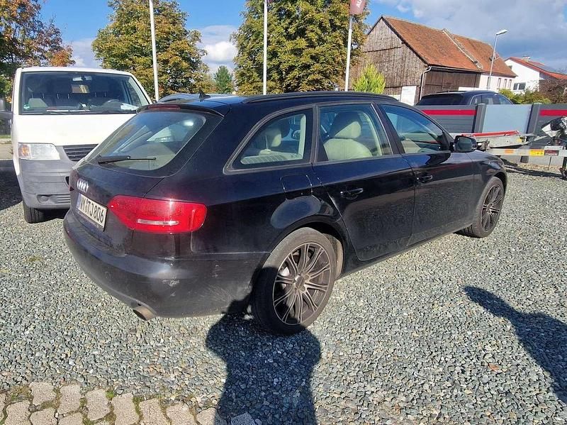 Gebraucht Audi A4 Attraction 265 PS (194 kW) 2010 Brillantschwarz Kombi