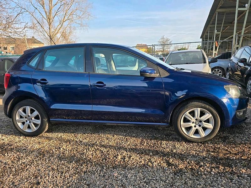 Gebraucht VW Polo Highline 86 PS (63 kW) 2010 Blau Limousine
