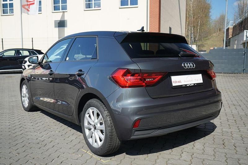 Gebraucht Audi A1 Sportback Advanced 110 PS (80 kW) 2024 Grau Kleinwagen