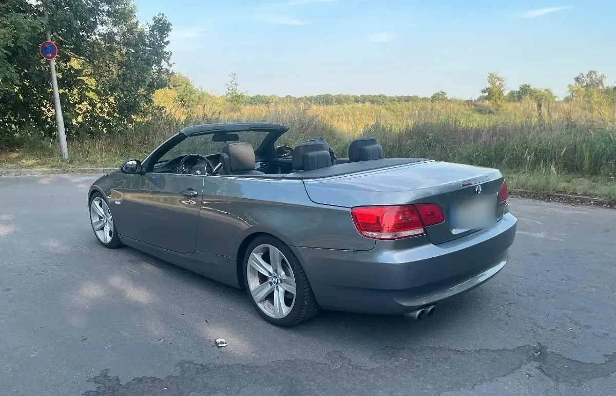 Gebraucht BMW 325 Cabriolet Comfort Edition 218 PS (160 kW) 2008 Grau Cabrio