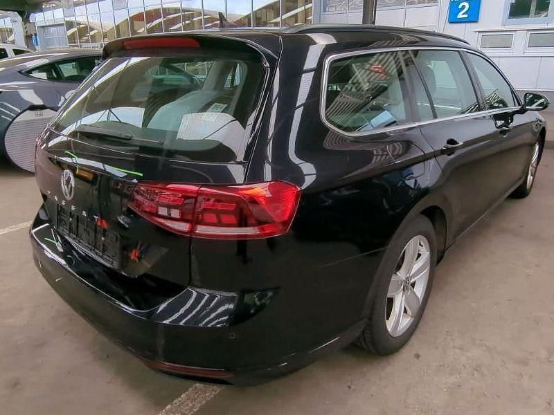Gebraucht VW Passat 150 PS (110 kW) 2020 Schwarz Kombi