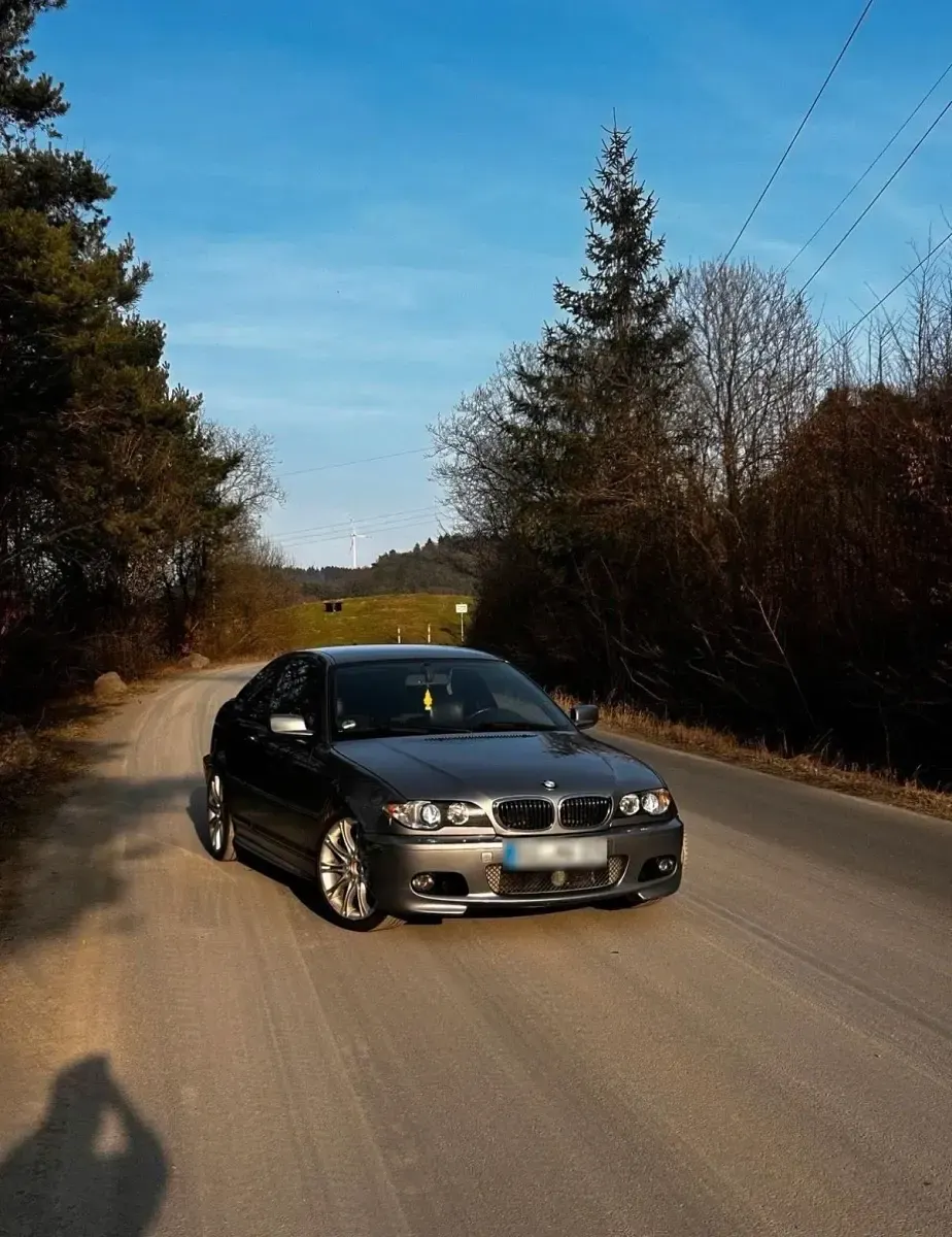 Gebraucht BMW 325 M Sport 192 PS (141 kW) 2004 Grau Coupé