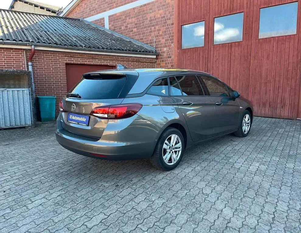 Usata Opel Astra Active 110 CV (80 kW) 2017 Station wagon