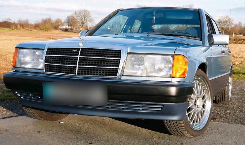 Gebraucht Mercedes 190 122 PS (89 kW) 1991 Blau Limousine