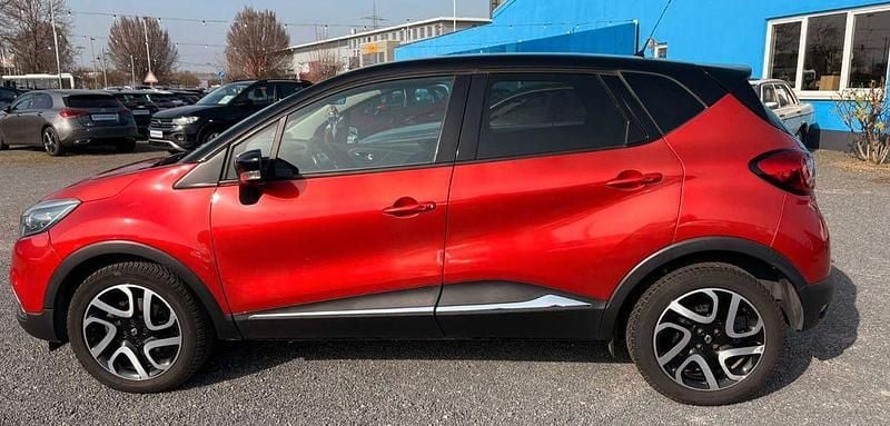 Gebraucht Renault Captur Intens 118 PS (86 kW) 2015 Rot SUV
