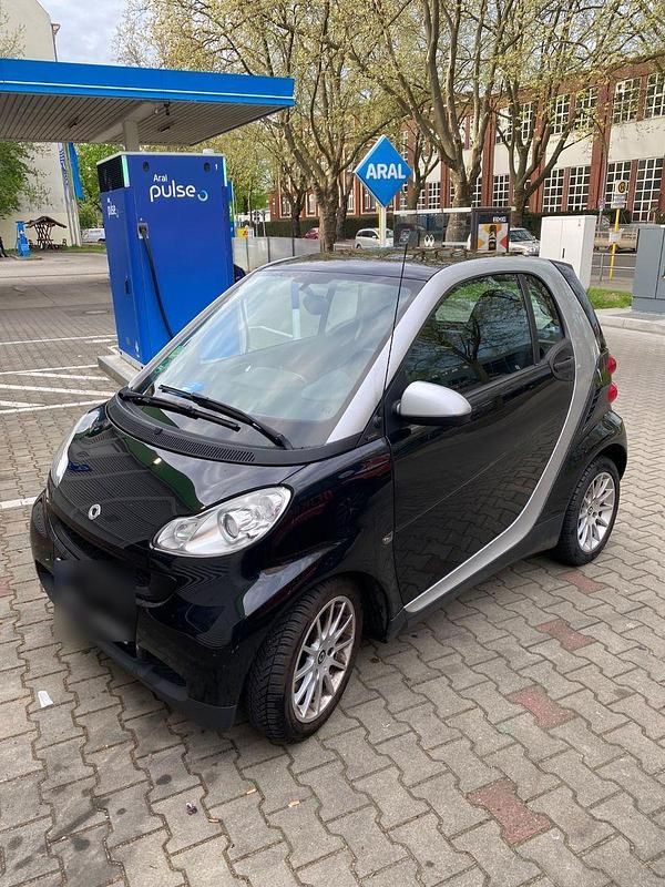 Schwarz Gebraucht 2010 Smart ForTwo Coupé Passion Coupé | 3.750 € (Guter Preis) - Bild 1/4