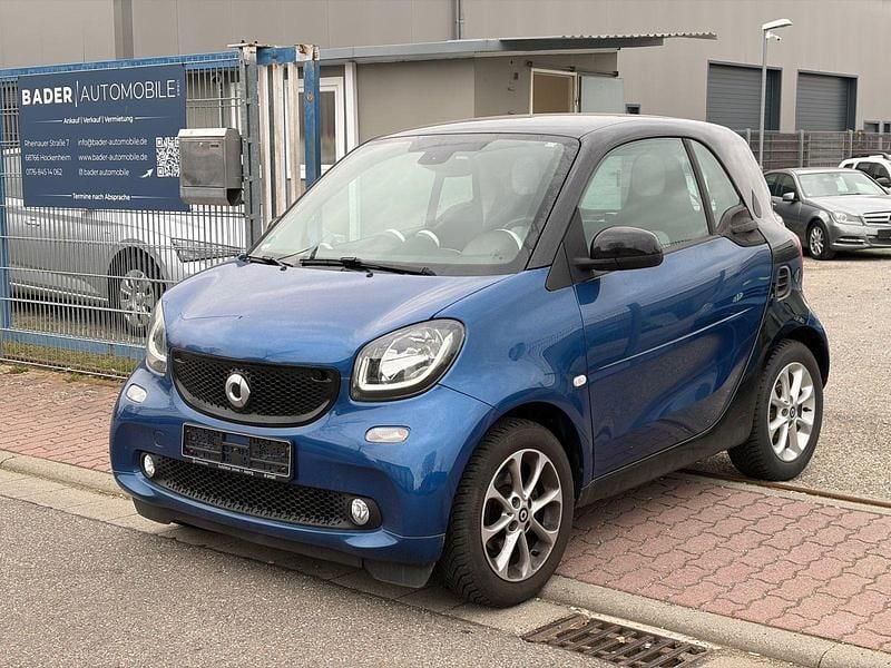Gebraucht Smart ForTwo Coupé Basis 71 PS (52 kW) 2015 Blau Coupé