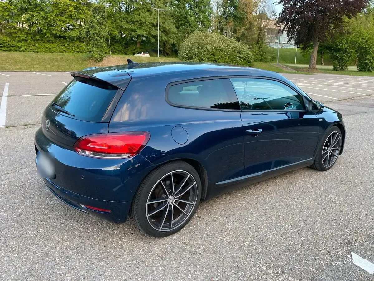 Gebraucht VW Scirocco 160 PS (117 kW) 2014 Blau Coupé