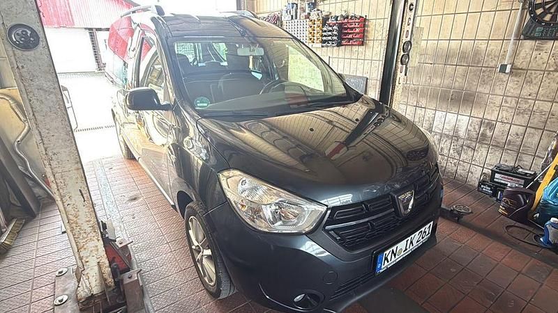 Gebraucht Dacia Dokker Comfort 116 PS (85 kW) 2018 Schwarz Van / Kleinbus