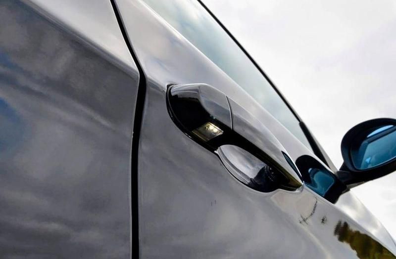 Gebraucht BMW 330 231 PS (169 kW) 2008 Schwarz Kombi