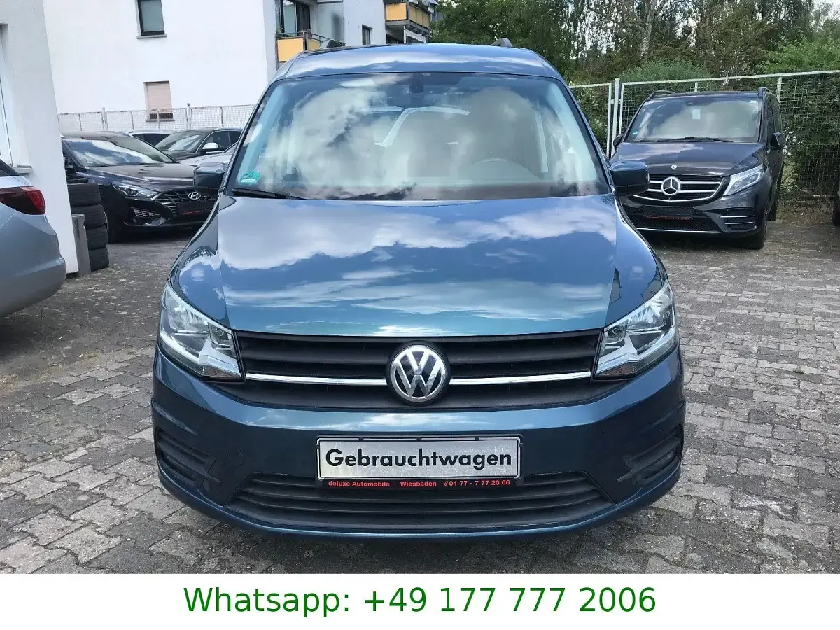 Gebraucht VW Caddy Trendline 150 PS (110 kW) 2017 Grün Van / Kleinbus
