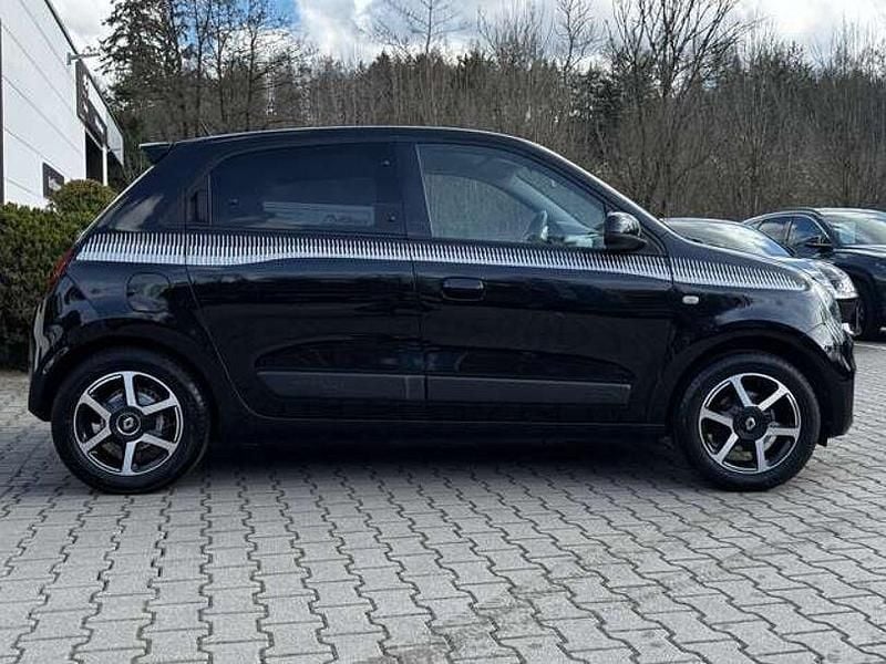 Gebraucht Renault Twingo LIMITED 92 PS (67 kW) 2020 Sternenschwarz Kleinwagen