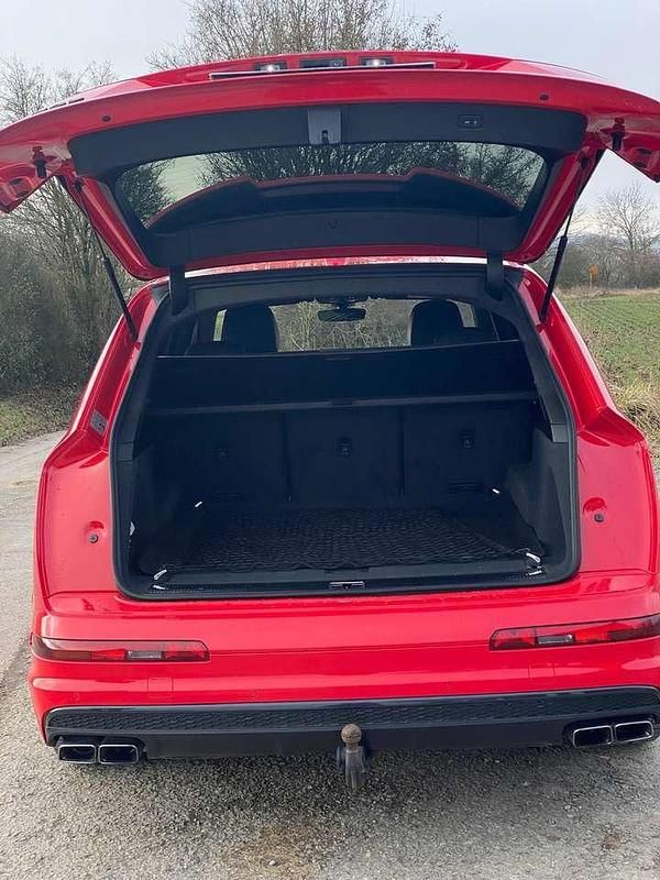 Second-hand Audi SQ7 435 CP (319 kW) 2017 Roșu SUV