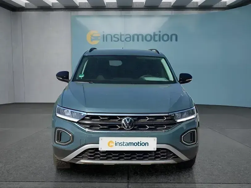 Gebraucht VW T-Roc 150 PS (110 kW) 2025 Blau SUV
