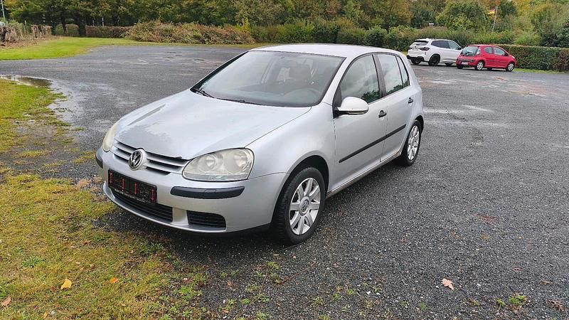Grau Gebraucht 2004 VW Golf V Kleinwagen | 999 € (Superpreis) - Bild 1/4