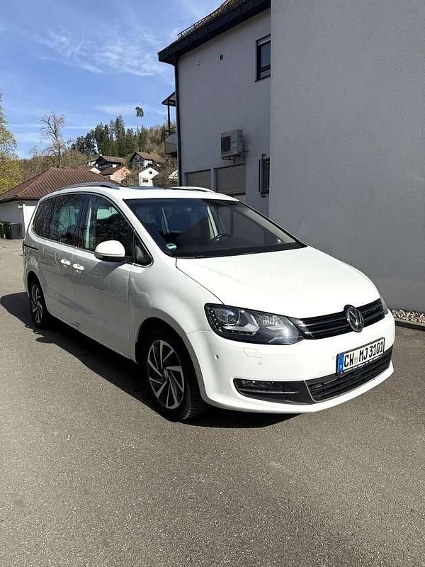 Gebraucht VW Sharan Sound 184 PS (135 kW) 2017 Weiß Van / Kleinbus
