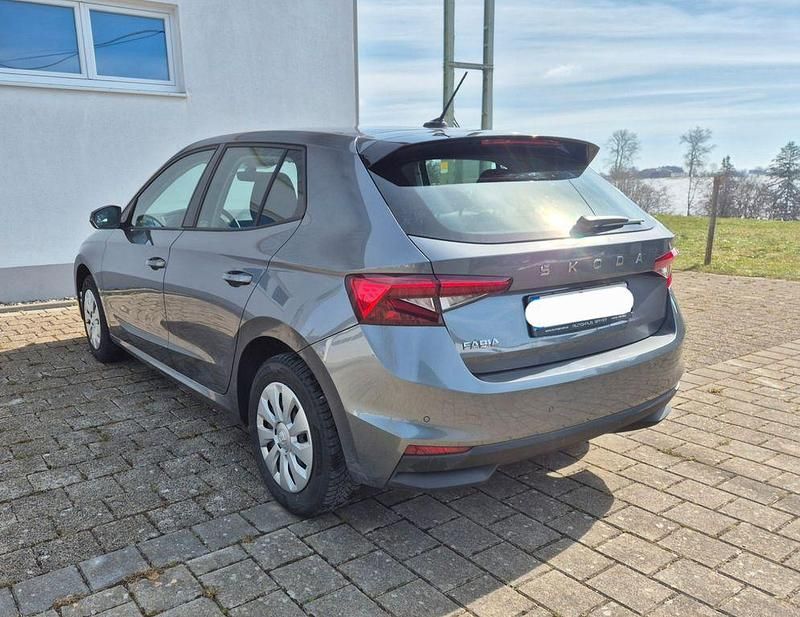 Gebraucht Skoda Fabia 95 PS (69 kW) 2024 Grau Kleinwagen