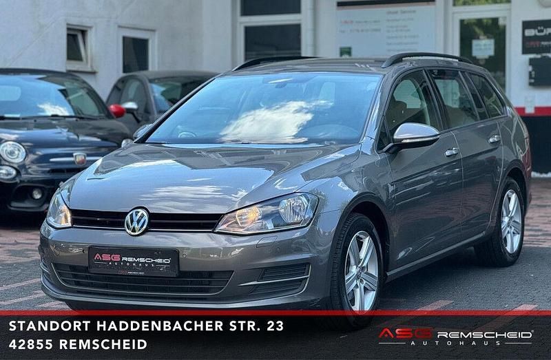 Grau Gebraucht 2015 VW Golf VII Comfortline Kombi | 9.900 € (Fairer Preis) - Bild 1/4