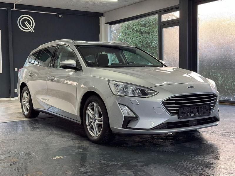 Gebraucht Ford Focus Cool & Connect 125 PS (91 kW) 2019 Silber Kombi