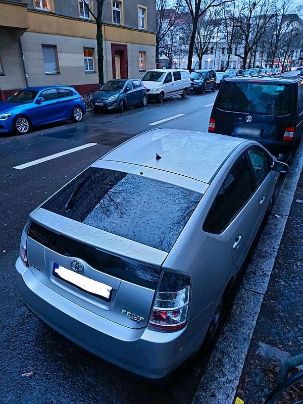 Gebraucht Toyota Prius 111 PS (81 kW) 2005 Silber Kleinwagen