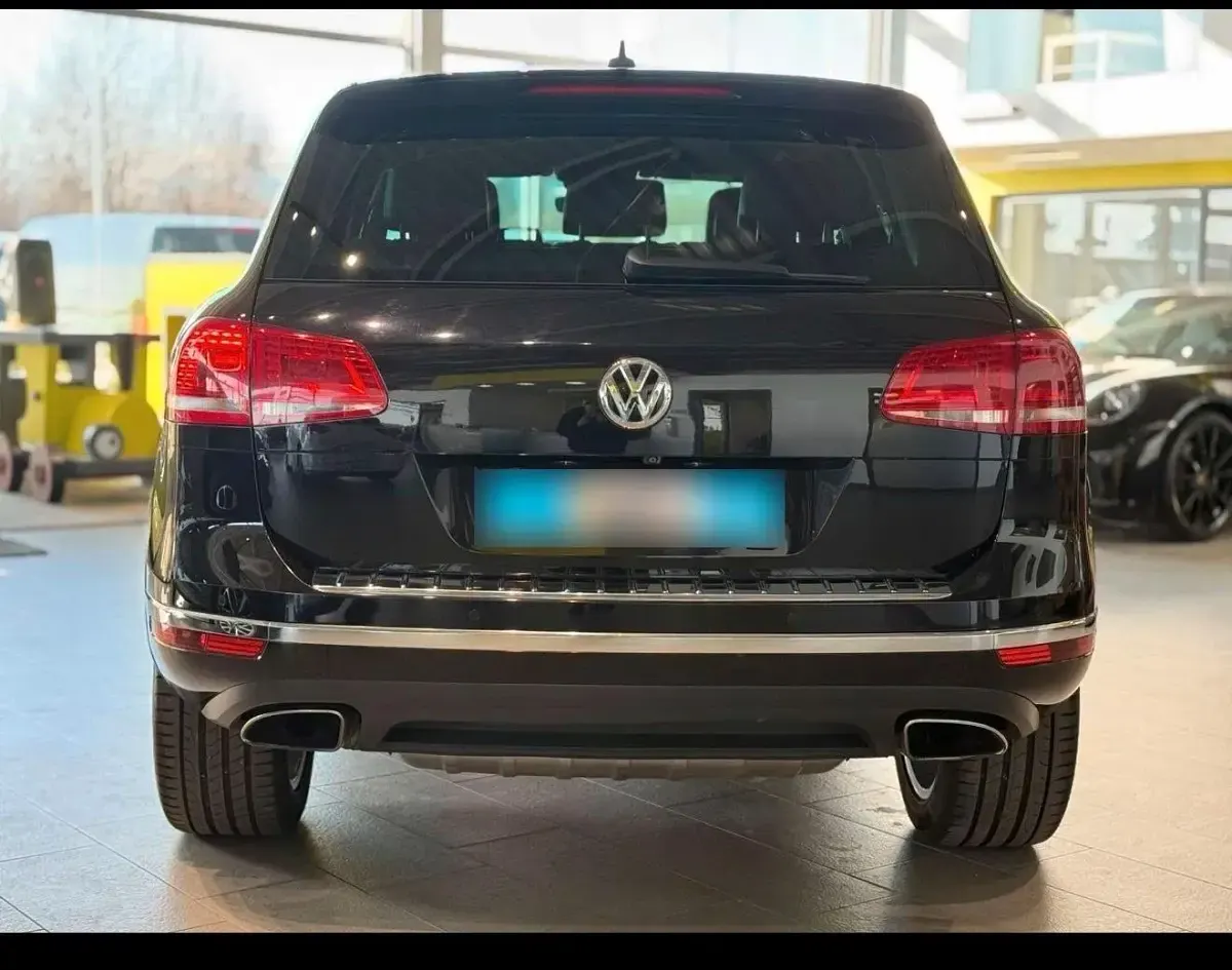 Używany VW Touareg 262 KM (192 kW) 2017 Czarny SUV