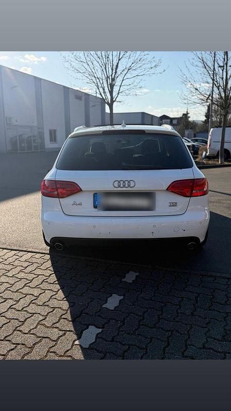 Gebraucht Audi A4 Ambiente 240 PS (176 kW) 2011 Weiß Kombi