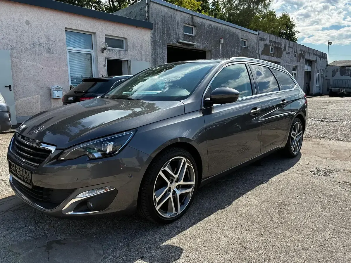 Gebraucht Peugeot 308 150 PS (110 kW) 2016 Grau Kombi
