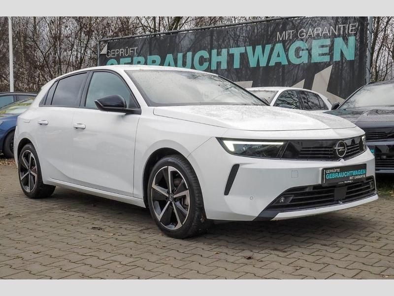 Gebraucht Opel Astra Edition 110 PS (80 kW) 2024 Weiß Limousine