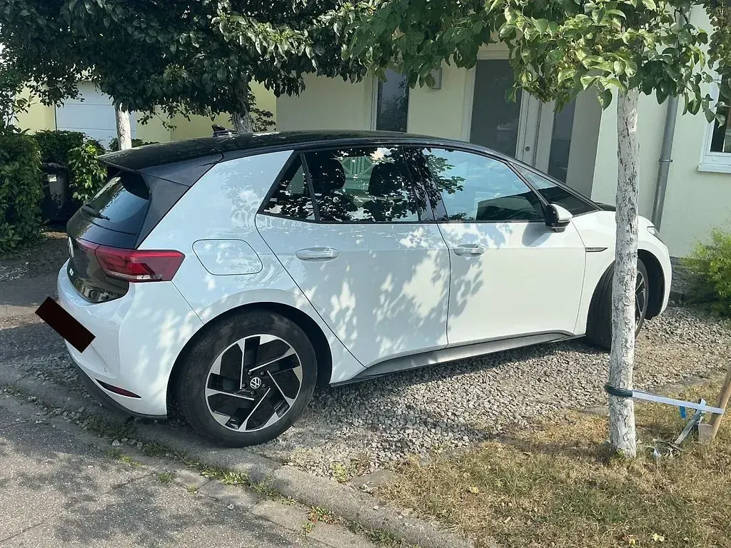 Gebraucht VW ID.3 Pro Performance 150 kW (204 PS) 2021 Weiß Kleinwagen