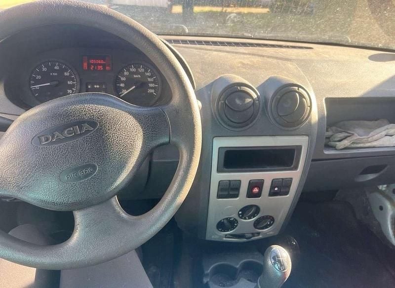 Second-hand Dacia Logan Ambiance 87 CP (63 kW) 2011 Van